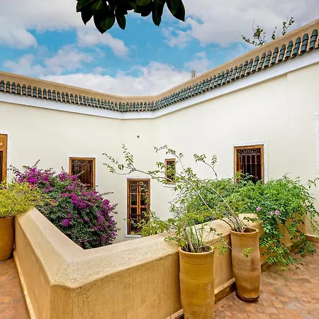 Riad 92 - Architect'S Riad In The Exclusive Dar El Bacha-3